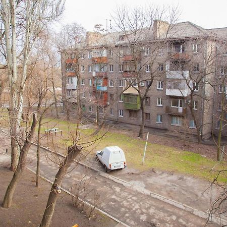 Semi Luxury Apt On Yatsenka 8 Near Intourist Hotel Zaporizhia Ngoại thất bức ảnh